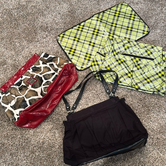 Miche Prima Bag and 2 Shells (with changing pad) - Picture 1 of 5